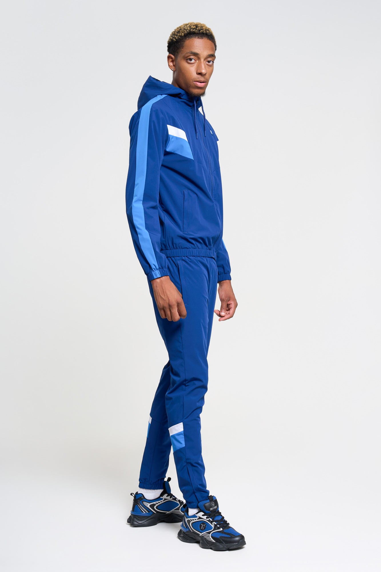 VIP 3-Piece Tracksuit Sky Diver